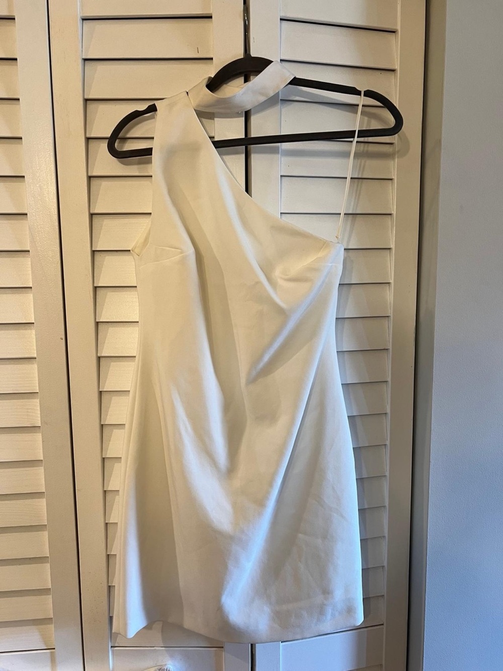 Alice + Olivia Ivory One-Shoulder Mini Dress with Choker Strap